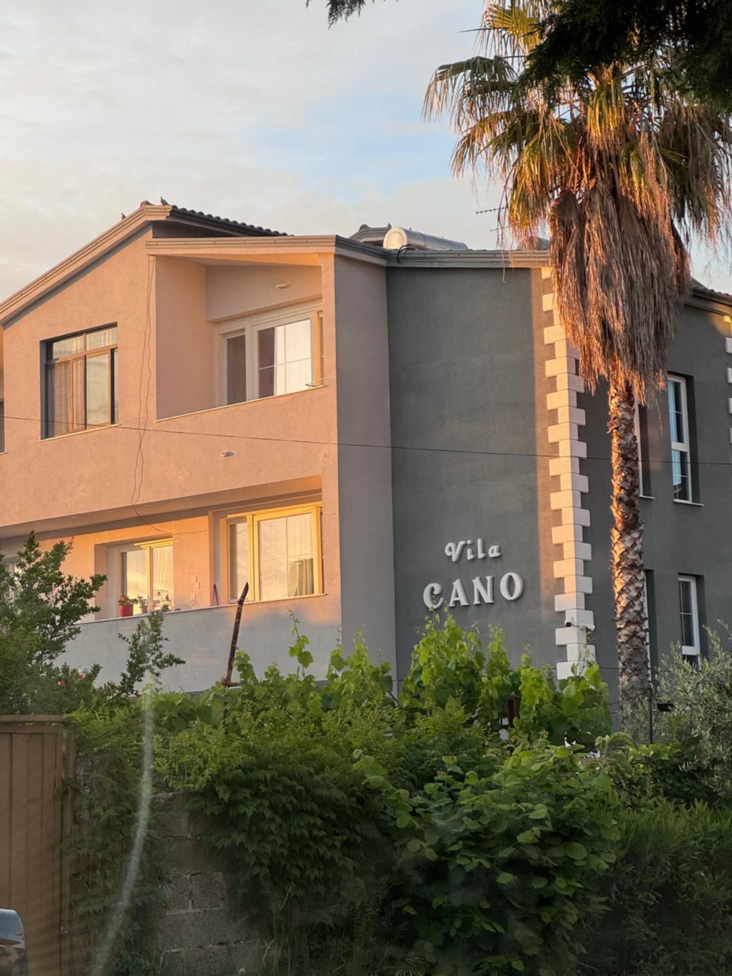 Vila Cano Hotel ดูร์เรส ภายนอก รูปภาพ